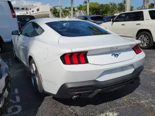 Ford Mustang 2024 EcoBoost 2dr Fastback