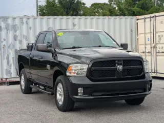 Ram 1500 Classic 2019 4x4 Tradesman 4dr Quad Cab 6.3 ft. SB Pickup