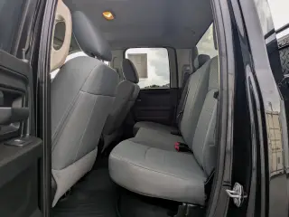 Ram 1500 Classic 2019 4x4 Tradesman 4dr Quad Cab 6.3 ft. SB Pickup