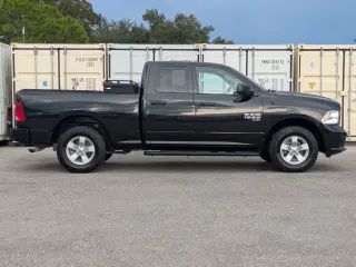 Ram 1500 Classic 2019 4x4 Tradesman 4dr Quad Cab 6.3 ft. SB Pickup