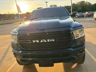 Ram 1500 2021 4x4 Big Horn 4dr Crew Cab 5.6 ft. SB Pickup