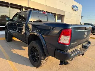 Ram 1500 2021 4x4 Big Horn 4dr Crew Cab 5.6 ft. SB Pickup