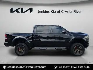 Ram 1500 2022 4x4 Big Horn 4dr Crew Cab 5.6 ft. SB Pickup