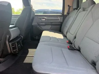 Ram 1500 2019 4x4 Big Horn 4dr Crew Cab 6.4 ft. SB Pickup