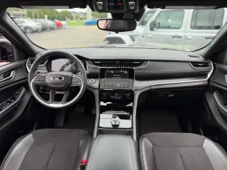 Jeep Grand Cherokee 2023 4x4 Laredo X 4dr SUV