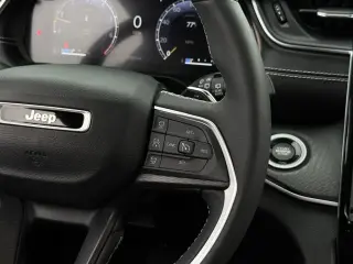Jeep Grand Cherokee 2023 4x4 Laredo X 4dr SUV