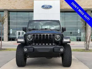 Jeep Gladiator 2023 4x4 Sport 4dr Crew Cab 5.0 ft. SB
