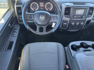 Ram 1500 2017 4x2 Express 4dr Quad Cab 6.3 ft. SB Pickup
