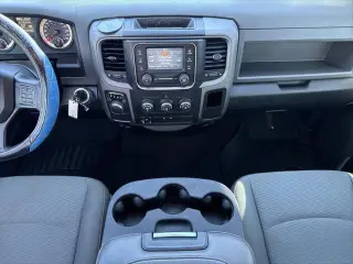 Ram 1500 2017 4x2 Express 4dr Quad Cab 6.3 ft. SB Pickup