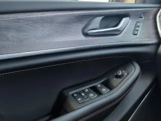 Jeep Grand Cherokee 2025 4x4 Overland 4dr SUV