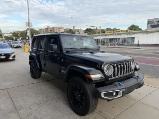 Jeep Wrangler 2024 4x4 Sahara 4xe 4dr SUV