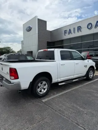 Ram 1500 Classic 2021 4x4 SLT 4dr Crew Cab 5.5 ft. SB Pickup