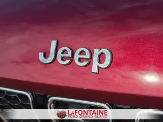 Jeep Grand Cherokee 2023 4x4 Overland 4dr SUV
