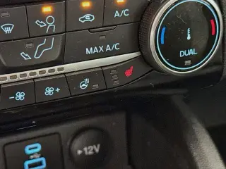 Ford Escape 2022 AWD SE 4dr SUV