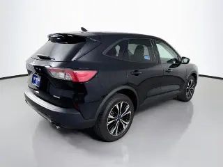 Ford Escape 2022 AWD SE 4dr SUV