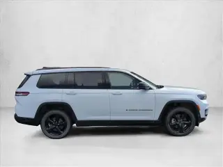 Jeep Grand Cherokee L 2023 4x4 Laredo 4dr SUV