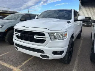 Ram 1500 2021 4x4 Lone Star 4dr Crew Cab 5.6 ft. SB Pickup