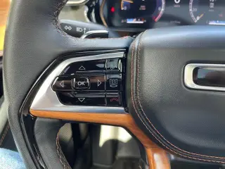 Jeep Grand Cherokee L 2024 4x4 Summit 4dr SUV