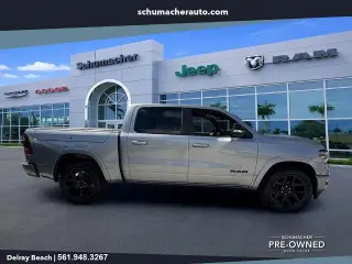 Ram 1500 2021 4x2 Laramie 4dr Crew Cab 5.6 ft. SB Pickup