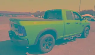 Ram 1500 Classic 2022 4x4 SLT 4dr Quad Cab 6.3 ft. SB Pickup