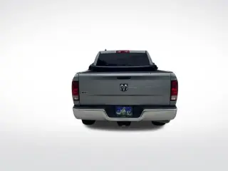 Ram 1500 Classic 2023 4x2 SLT 4dr Crew Cab 5.5 ft. SB Pickup