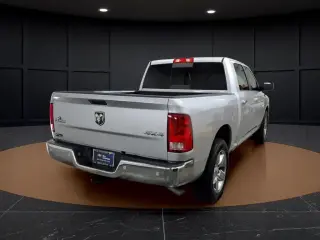 Ram 1500 2017 4x4 SLT 4dr Crew Cab 5.5 ft. SB Pickup
