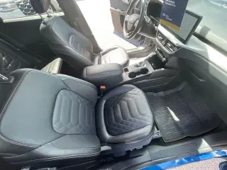 Ford Escape Plug-In Hybrid 2023 Base 4dr SUV