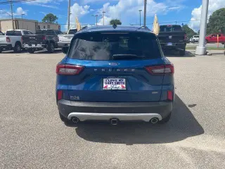 Ford Escape Plug-In Hybrid 2023 Base 4dr SUV
