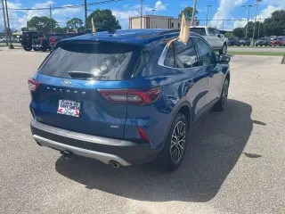 Ford Escape Plug-In Hybrid 2023 Base 4dr SUV