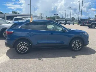 Ford Escape Plug-In Hybrid 2023 Base 4dr SUV