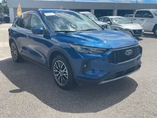 Ford Escape Plug-In Hybrid 2023 Base 4dr SUV