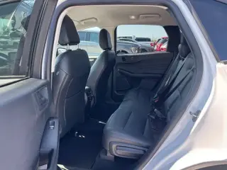 Ford Escape Hybrid 2022 SE 4dr SUV