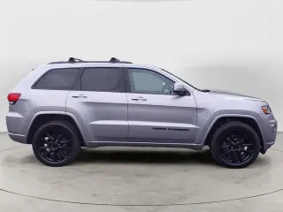 Jeep Grand Cherokee 2018 4x4 Laredo 4dr SUV