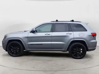 Jeep Grand Cherokee 2018 4x4 Laredo 4dr SUV