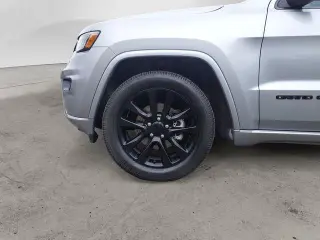 Jeep Grand Cherokee 2018 4x4 Laredo 4dr SUV