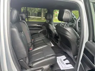 Jeep Wagoneer L 2023 4x4 Series II 4dr SUV