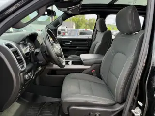 Ram 1500 2019 4x4 Big Horn 4dr Crew Cab 5.6 ft. SB Pickup