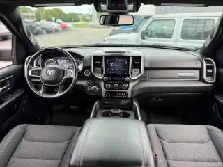 Ram 1500 2019 4x4 Big Horn 4dr Crew Cab 5.6 ft. SB Pickup