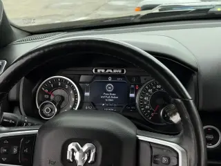 Ram 1500 2019 4x4 Big Horn 4dr Crew Cab 5.6 ft. SB Pickup
