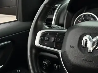 Ram 1500 2019 4x4 Big Horn 4dr Crew Cab 5.6 ft. SB Pickup