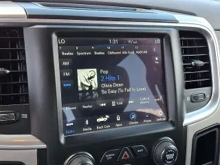 Ram 1500 Classic 2019 4x4 SLT 4dr Crew Cab 5.5 ft. SB Pickup
