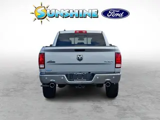 Ram 1500 Classic 2019 4x4 SLT 4dr Crew Cab 5.5 ft. SB Pickup