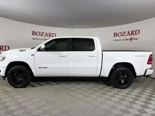 Ram 1500 2021 4x4 Big Horn 4dr Crew Cab 5.6 ft. SB Pickup