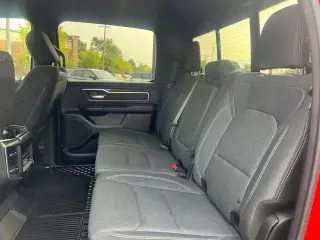 Ram 1500 2019 4x4 Big Horn 4dr Crew Cab 5.6 ft. SB Pickup