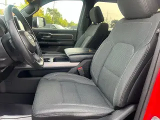 Ram 1500 2019 4x4 Big Horn 4dr Crew Cab 5.6 ft. SB Pickup