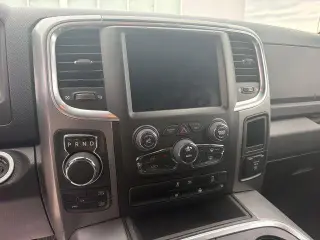 Ram 1500 Classic 2024 4x4 SLT 4dr Crew Cab 5.5 ft. SB Pickup