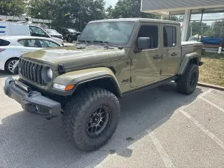 Jeep Gladiator 2025 4x4 Sport 4dr Crew Cab 5.0 ft. SB