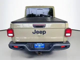 Jeep Gladiator 2025 4x4 Sport 4dr Crew Cab 5.0 ft. SB