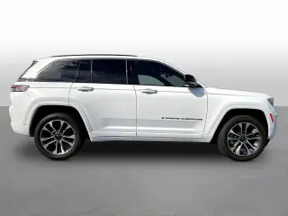Jeep Grand Cherokee 2023 4x4 Overland 4dr SUV