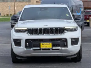 Jeep Grand Cherokee 2025 4x4 Overland 4dr SUV